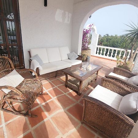 Romantic White Villa -Private Pool ネルハ エクステリア 写真