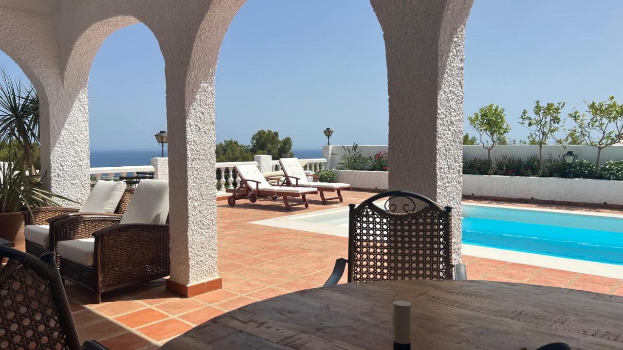 Romantic White Villa -Private Pool ネルハ エクステリア 写真