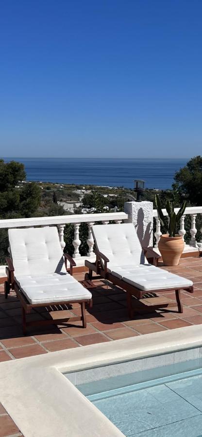 Romantic White Villa -Private Pool ネルハ エクステリア 写真